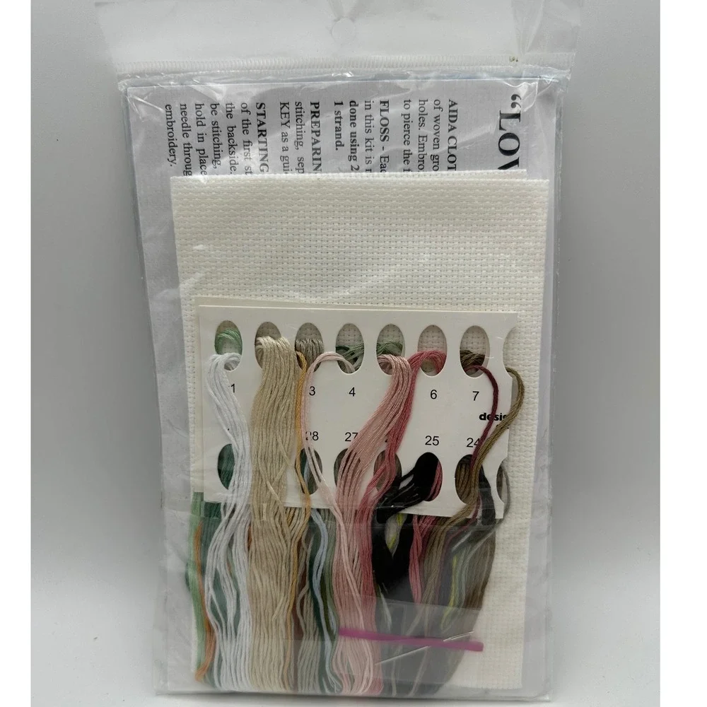 Janlynn Needlecraft Counted Cross Stitch Kit‎ Love Is 10"x10" New Sealed NOS - Picture 3 of 3